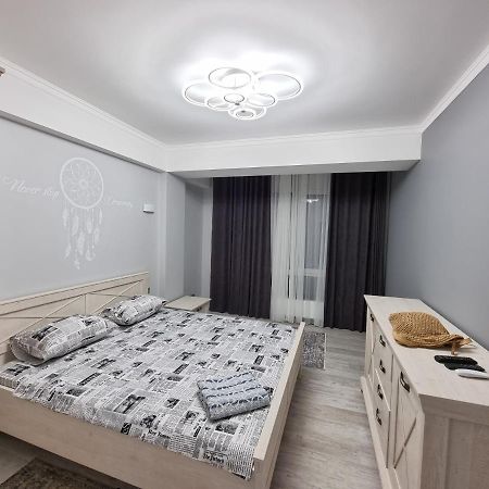 Tourist Grand Apartments Ultracentral Chisinau Exterior photo
