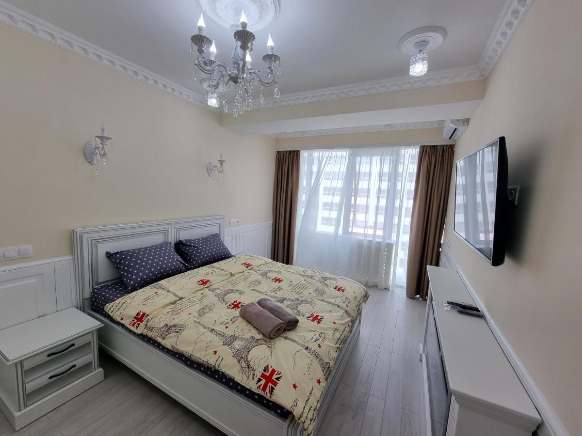 Tourist Grand Apartments Ultracentral Chisinau Exterior photo
